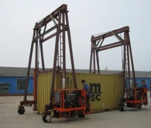 Fast Moving Different Scenes Wheeled Mobile Gantry Cranes For Various Construction