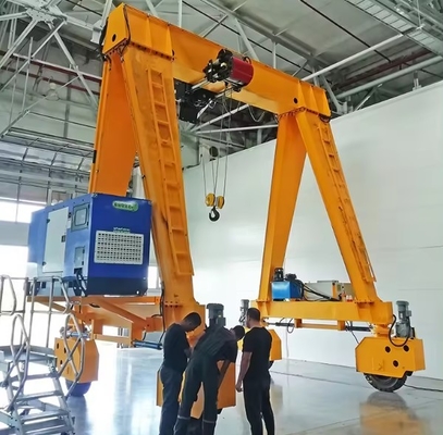 Sicheres Heben von mobilen Gantry-Kranen in Werkstätten oder Innenhöfen